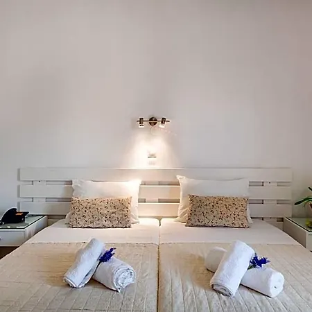 Stella 2* パロス島