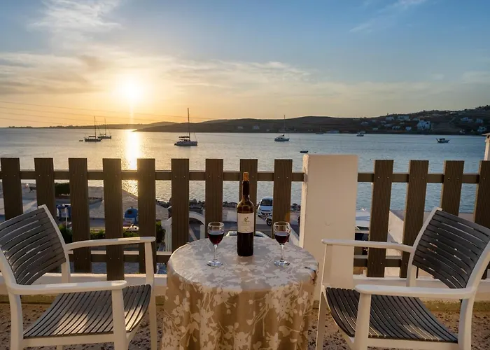 Stella Parikia (Paros)